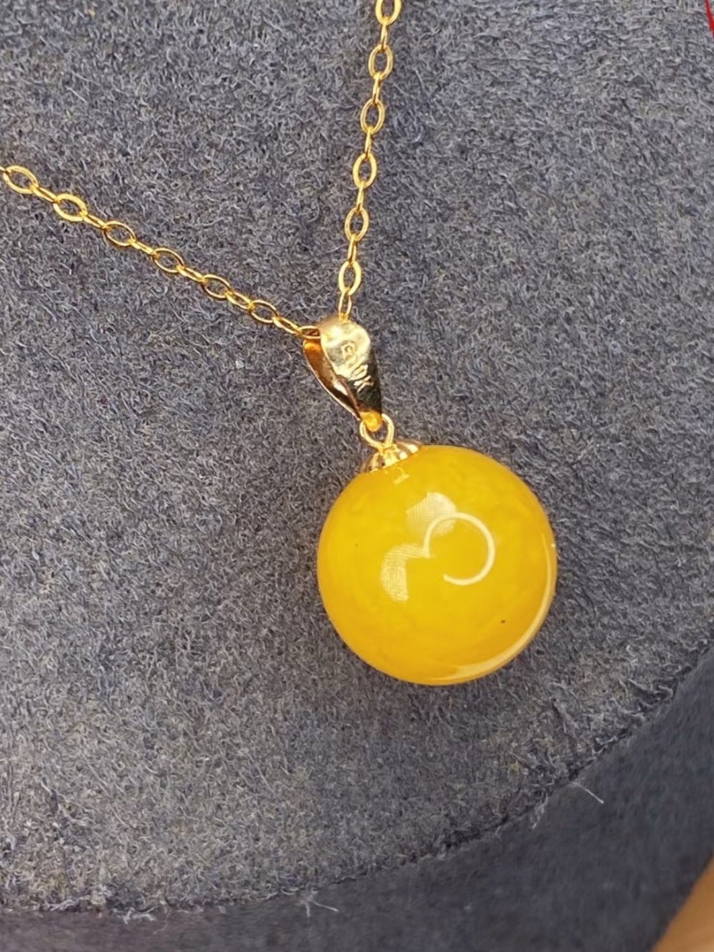 LOW START! 18K solid Gold 11mm Beeswax Amber Pendant Natural Round Gemstone